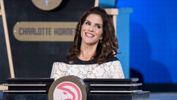Hawks owner Jami Gertz smiles during the 2018 NBA Draft Lottery.